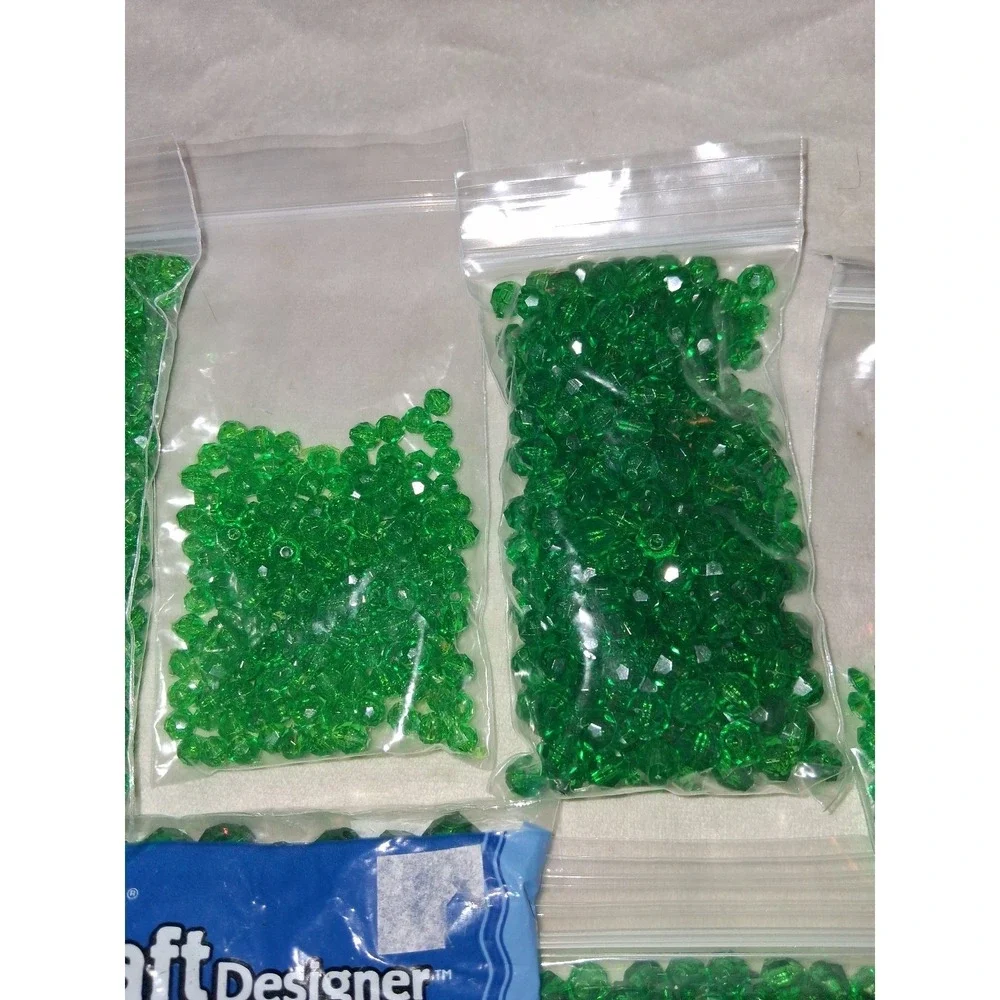 Darice Craft Designer Christmas Green Faceted Acrylic Beads Bulk Lot 14.9 oz